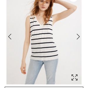 NWOT Madewell V-neck pocket tee